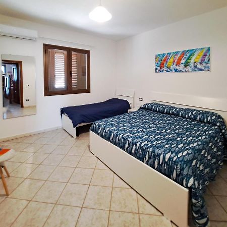 Appartamento Trilocale Vicino Al Centro Di San Teodoro Сан-Теодоро Экстерьер фото
