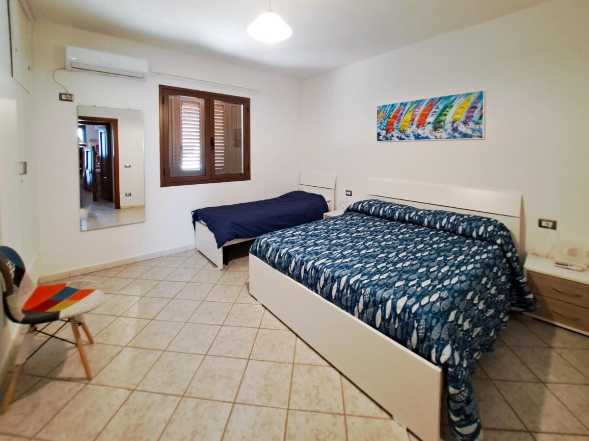 Appartamento Trilocale Vicino Al Centro Di San Teodoro Сан-Теодоро Экстерьер фото